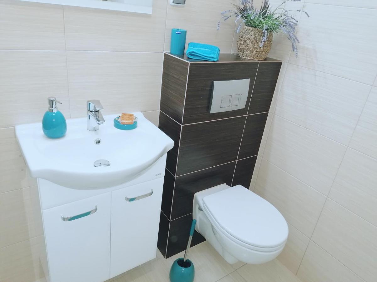 Apartament Turkus Z Ogrodem Kolobrzeg Bagian luar foto